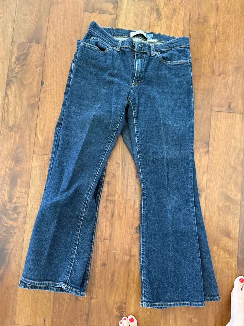 Vintage Y2K GAP Low Rise Flare Jeans Dark Wash Size 6 Ankle